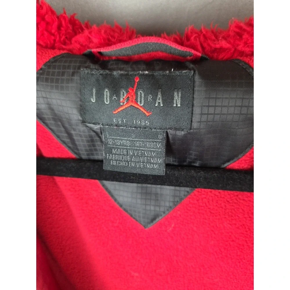 Air Jordan‎ Boy's Winter Coat Size L  12-13